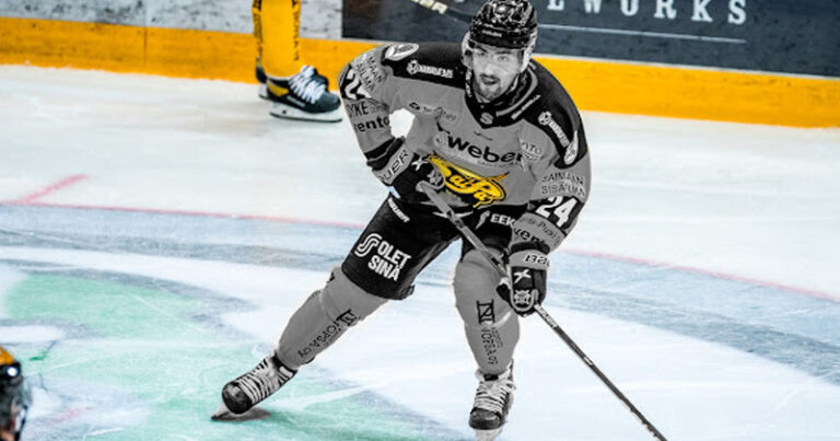 Liiga-SaiPa_FilipPyrochta_out