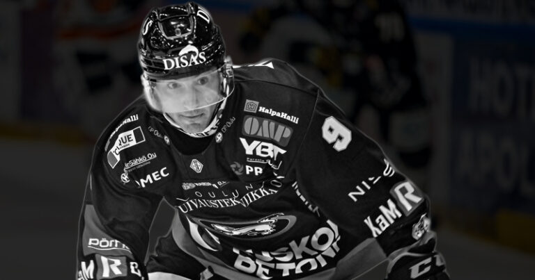 liiga_karpat_casey-wellman-out