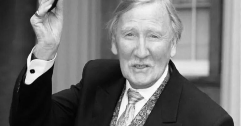 rip_leslie-phillips-19242022-thumb800x420