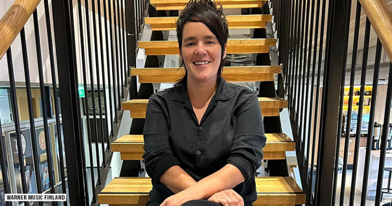 warner-music-finland_ramona-forsstrom-thumb800x420