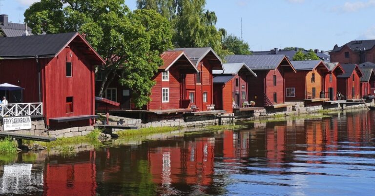 porvoo-wooden-houses-thumb800x420