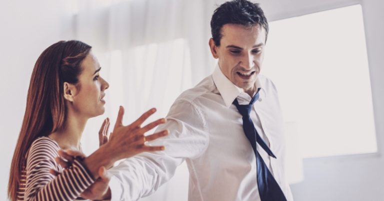 8manipulointi-thumb800x420